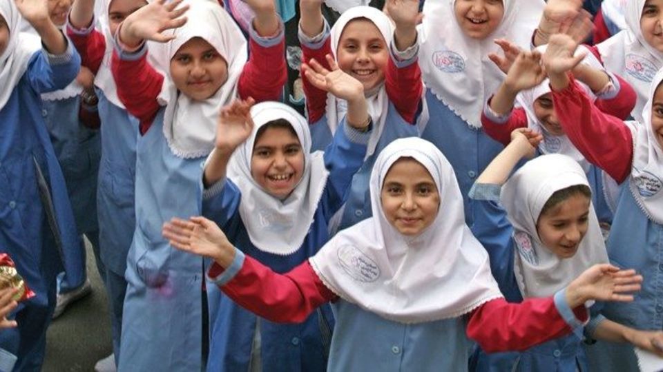 از علت مسمومیت دانش‌آموزان در قم اطلاعی ندارم!