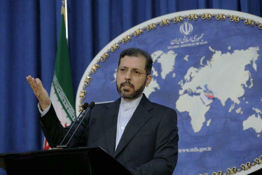 درخواست ایران از آذربایجان و ارمنستان برای پایبندی به آتش‌بس