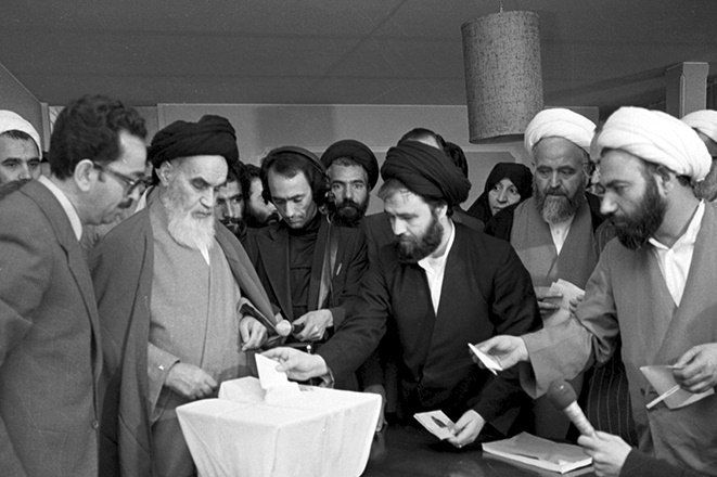 تصویر/ فهرست‌های انتخاباتی امام خمینی از مجلس اول (در سال 58)
