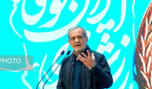 حضور پزشکیان در جشنواره بین‌المللی فارابی
