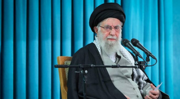 ۴ نکته از بیانات رهبر انقلاب در دیدار با کارگزاران نظام