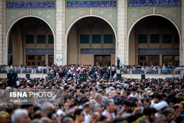 آماده سازی مصلی امام خمینی برای  نماز عید فطر