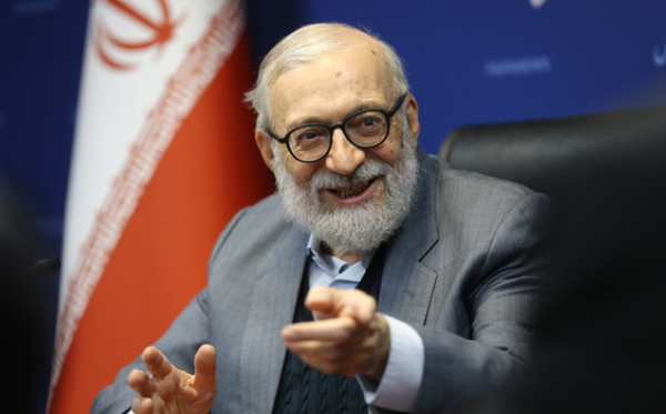 لاریجانی: آمریکا تلاش می‌کند ضعف‌هایش را با مذاکرات بپوشاند