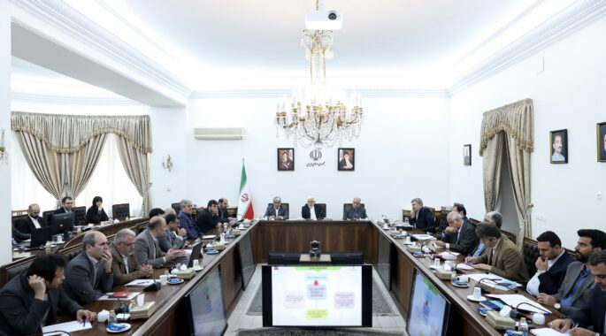 عارف: توسعه سواحل مکران از اولویت‌های کلان دولت است