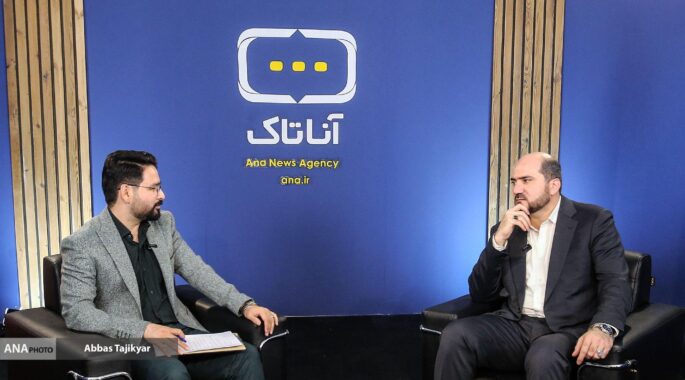 فیلم کامل گفتگو مهدی پناهی و محسن منصوری در برنامه امیرکبیر / آیا شهید رئیسی برای اطرافیانش امتیاز و رانت قائل می‌شد؟