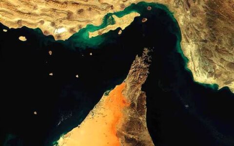 حقبیمه 10میلیوندلاری؛ چرا نفتکشها از هرمز عبور نمیکنند؟