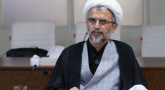 تاریخ‌پژوه و استاد مؤسسه امام خمینی(ره): عاشورا در منظومه فکری رهبر شهید، یک الگوی تاریخیِ تکرارپذیر برای همه اعصار است