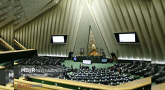 اعتراض ۶۳ نماینده مجلس به توسعه اختیارات رئیس‌جمهور در فضای مجازی