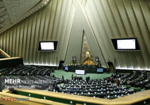 اعتراض ۶۳ نماینده مجلس به توسعه اختیارات رئیس‌جمهور در فضای مجازی