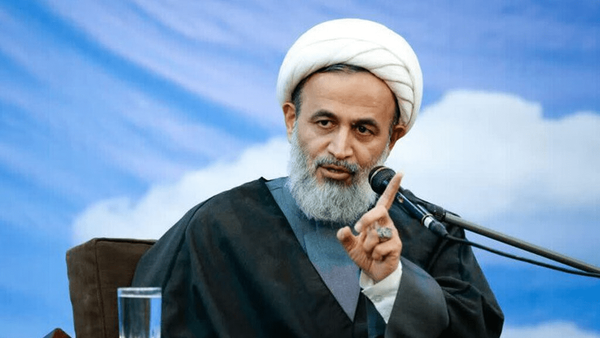 پاسخ سنگین پناهیان به حسن روحانی/ «عملیات روانی» برای سازش با دشمن