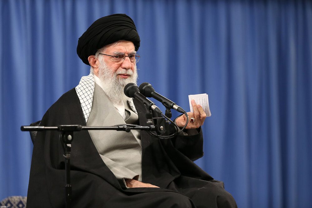 پرهیز از نا‌امیدسازی در فضای مجازی