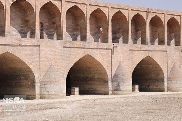 جریان 20 روزه آب زاینده‌رود برای کشاورزان اصفهان
